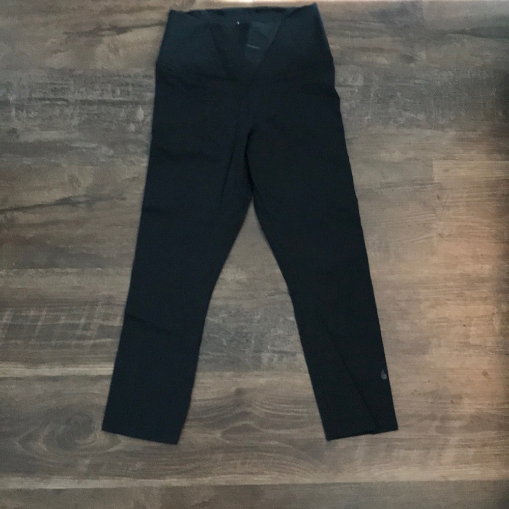 Athletic leggings